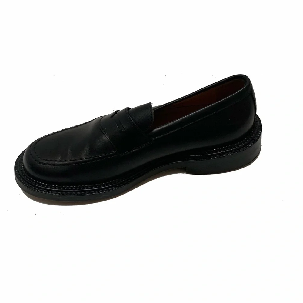 7 / calçado penha loafers